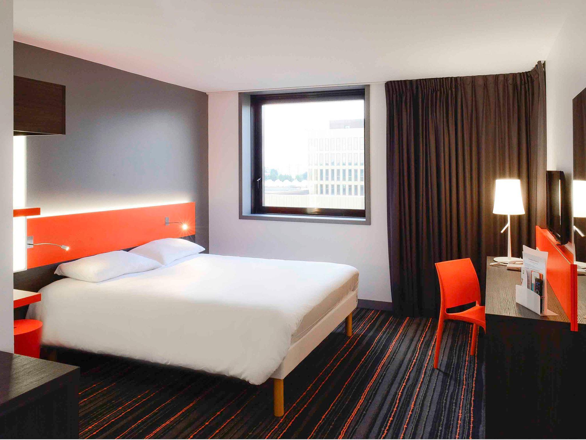 Ibis Styles Caen Centre Gare Hotel Exterior foto