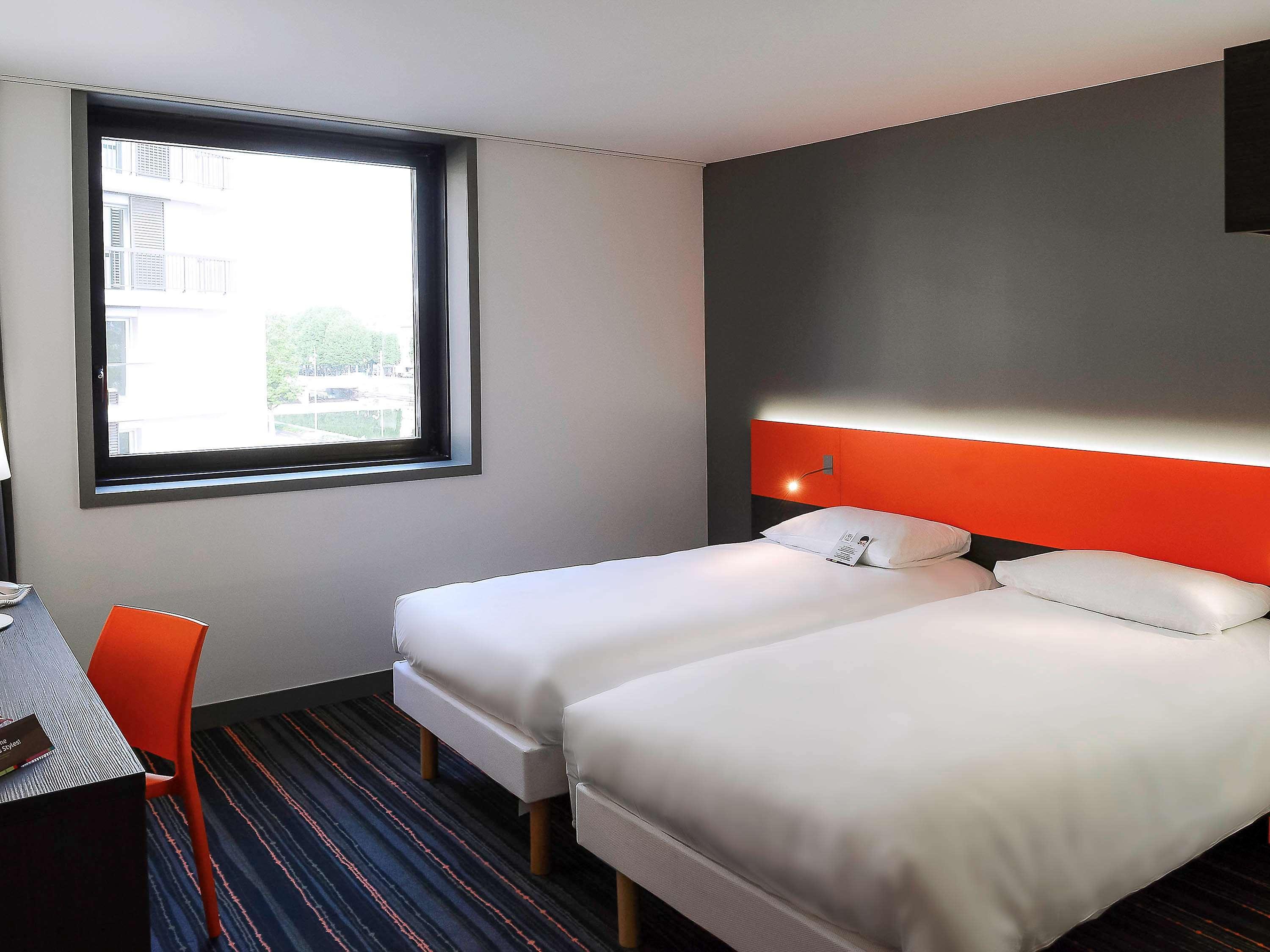 Ibis Styles Caen Centre Gare Hotel Exterior foto