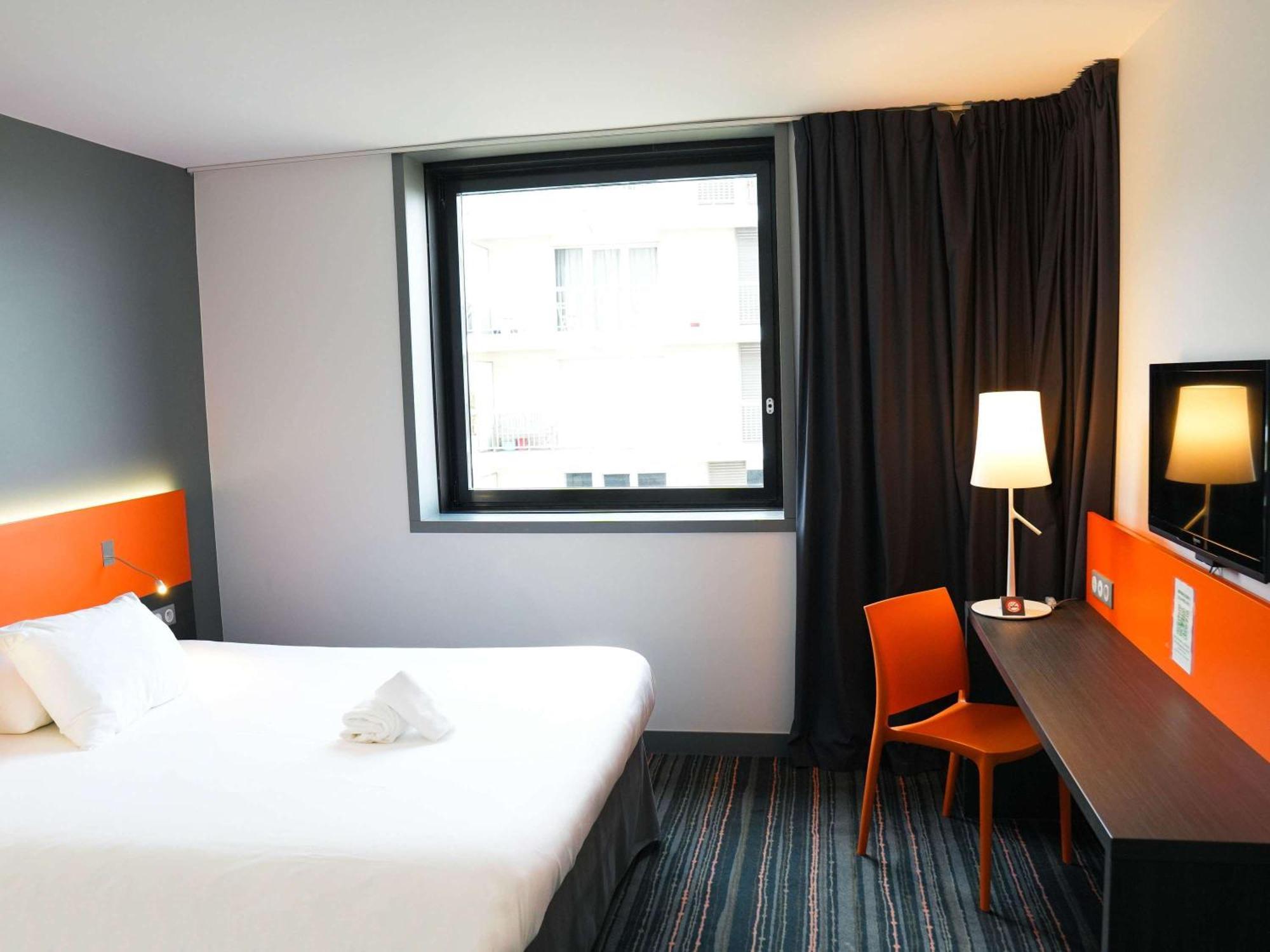 Ibis Styles Caen Centre Gare Hotel Exterior foto