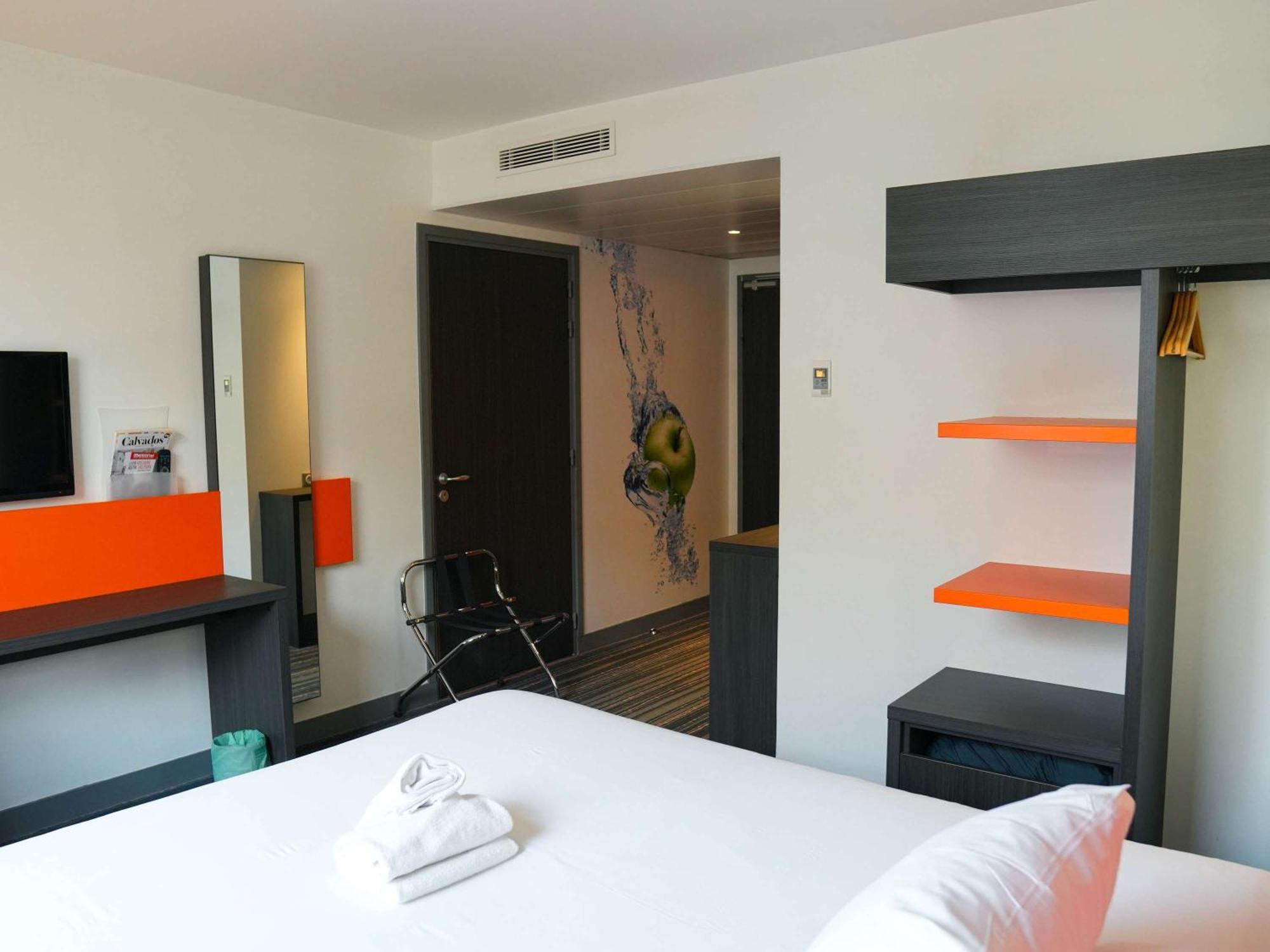 Ibis Styles Caen Centre Gare Hotel Exterior foto